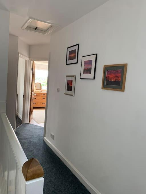 Villa Mountain Views In The Heart Of Brecon Town Extérieur photo