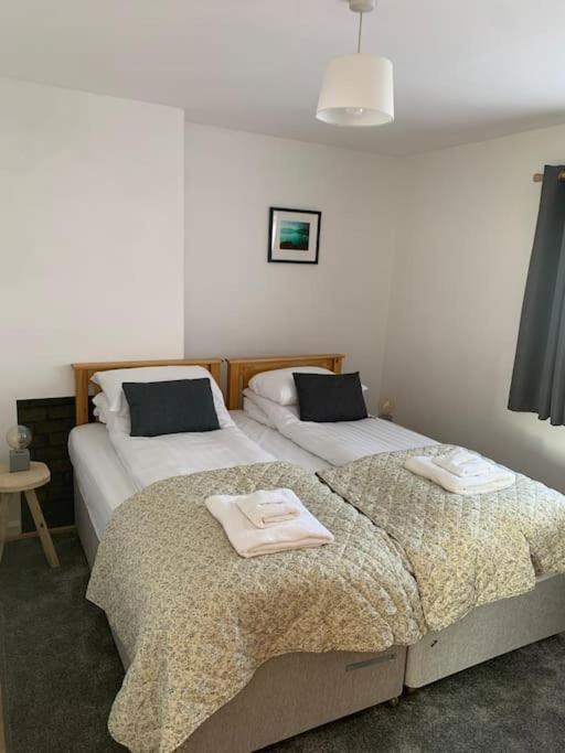 Villa Mountain Views In The Heart Of Brecon Town Extérieur photo