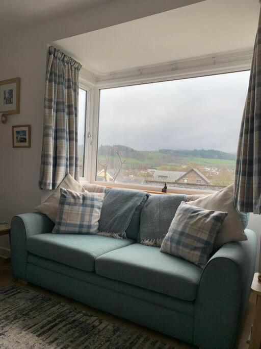 Villa Mountain Views In The Heart Of Brecon Town Extérieur photo